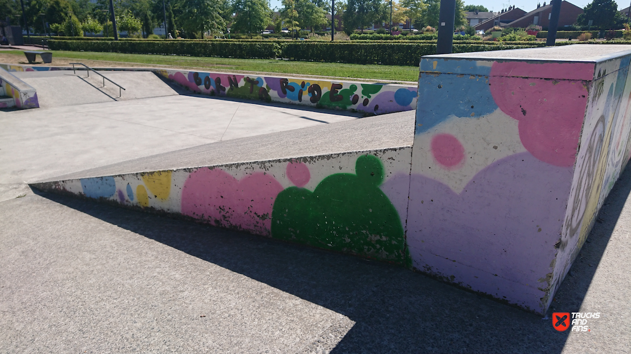 Aulnoy Lez Valenciennes skatepark